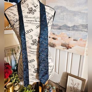 VTG Prince Bellini Blue, Pink &  Black Paisley Print Italian Styled Skinny Neckt